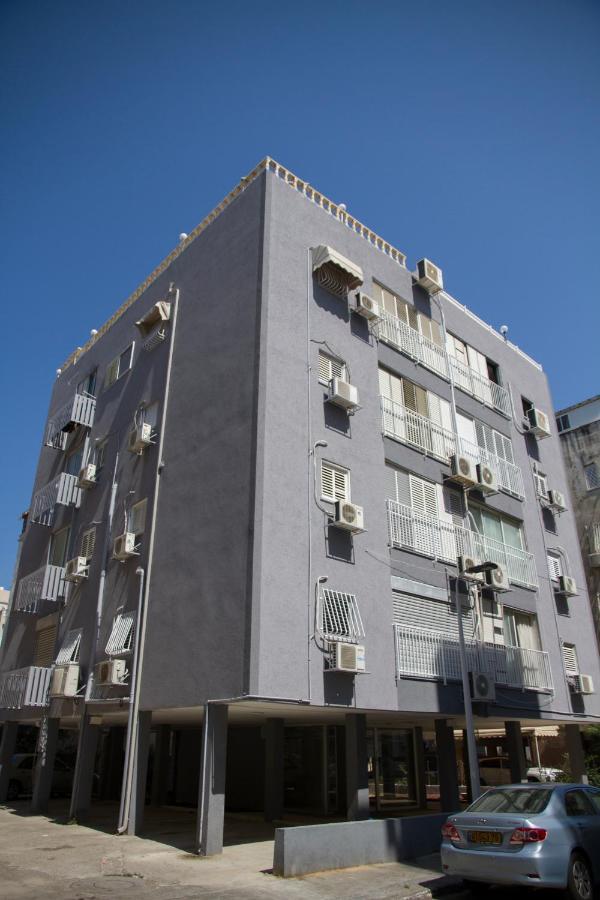 Apartments4You Maya Bat Yam Eksteriør billede