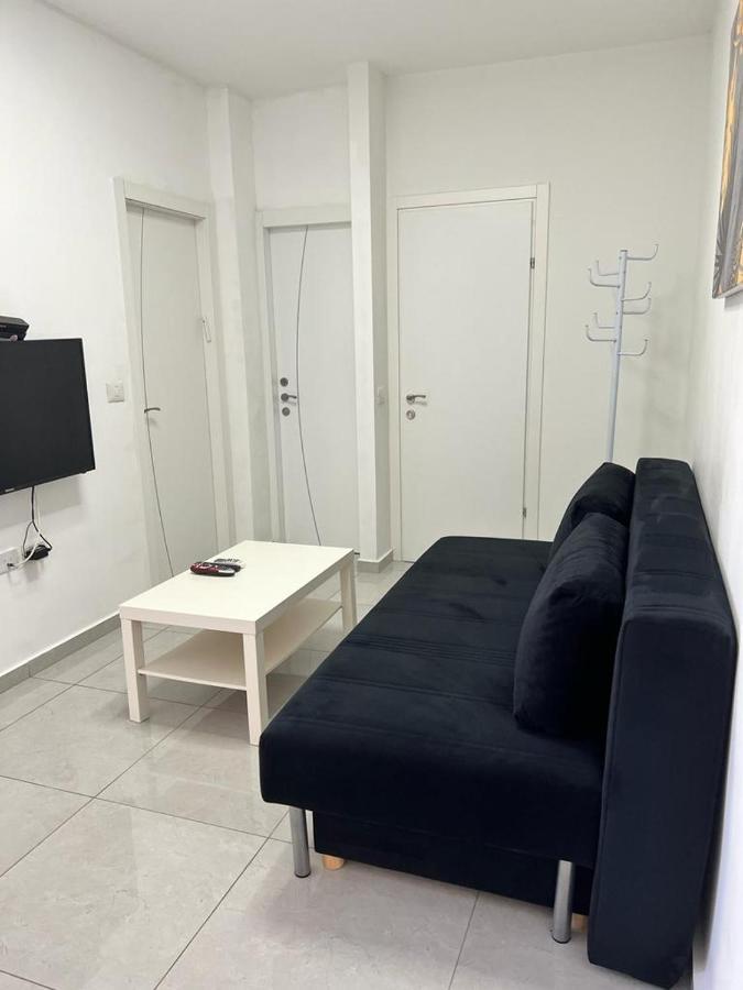 Apartments4You Maya Bat Yam Eksteriør billede